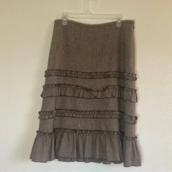Wool Skirt with Ruffles - Picture 5 of 5